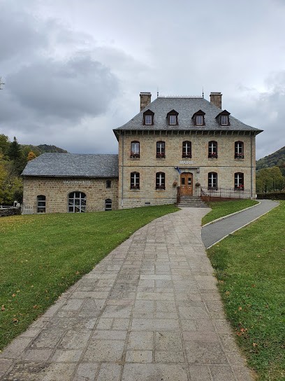 Maison De Site De Mandailles-Saint-Julien, Office de Tourisme à Mandailles-Saint-Julien