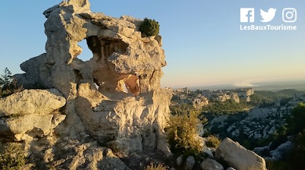 Office De Tourisme Des Baux-de-Provence, Office de Tourisme aux Baux-de-Provence