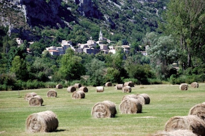Oti Ventoux Sud - Bureau D'informations Touristiques De Monieux, Office De Tourisme à Monieux