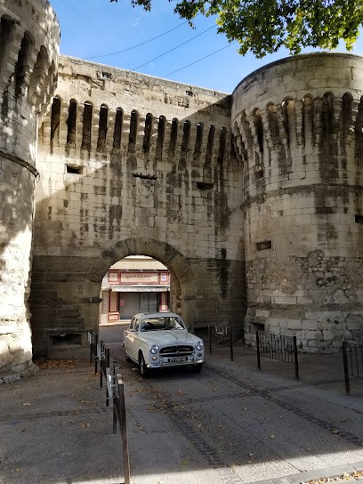 Office De Tourisme De Pernes-les-Fontaines - Porte Du Ventoux Tourisme, Office de Tourisme à Pernes-les-Fontaines