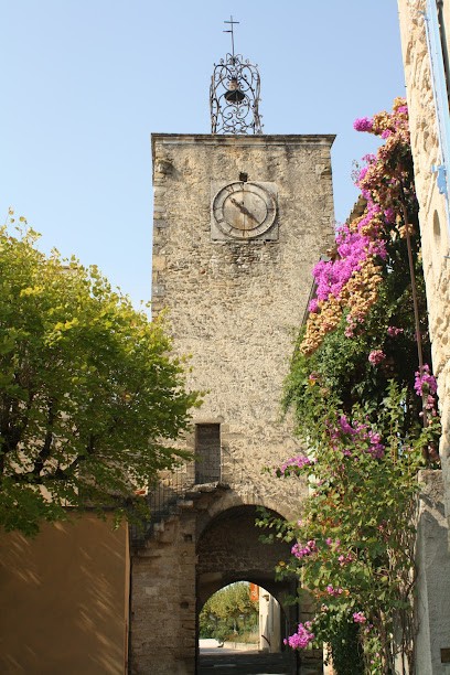 Point Info Tourisme Et Musée De Richerenches (Commanderie Des Templiers), Office de Tourisme à Richerenches