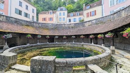 Office De Tourisme Chablis, Cure, Yonne & Tonnerrois - Accueil De Tonnerre, Office de Tourisme à Tonnerre